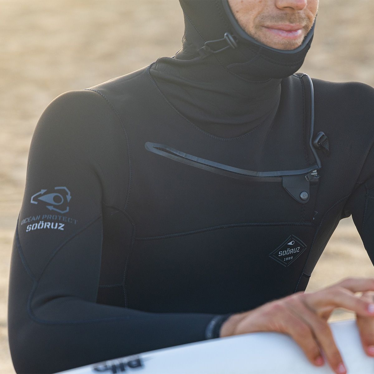 Sooruz FIGHTER Hooded 5/4/3 Fullsuit Chest Zip - Black (H23)