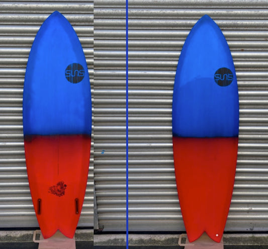 SUNS Pisces 5'10' x 20 1/8' x 2 5/8' - 32.3 litres BLUE/RED